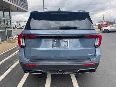 2025 Ford Explorer ST-Line