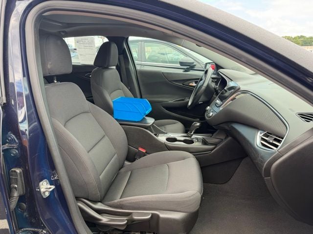 2017 Chevrolet Malibu LT 1LT