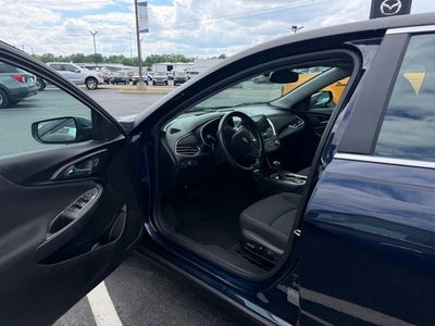 2017 Chevrolet Malibu LT 1LT