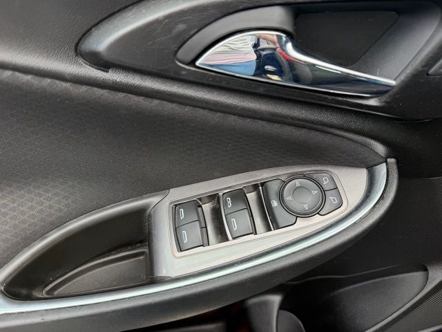 2017 Chevrolet Malibu LT 1LT