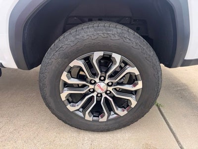 2024 GMC Canyon Denali