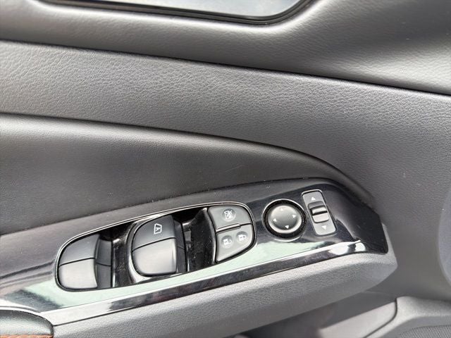 2025 Nissan Altima 2.5 SR