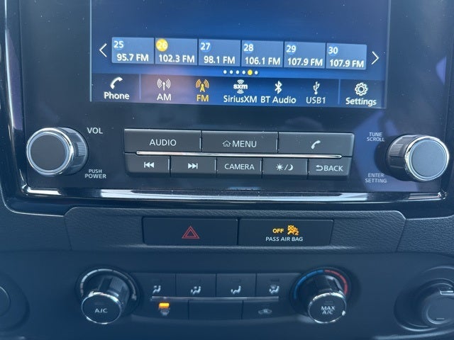 2023 Nissan Frontier SV