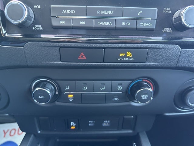 2023 Nissan Frontier SV