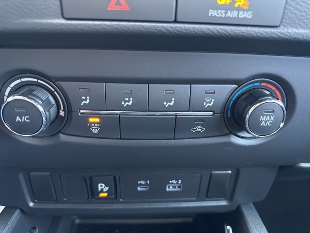 2023 Nissan Frontier SV