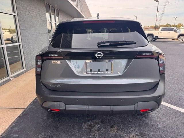 2025 Nissan Kicks SV