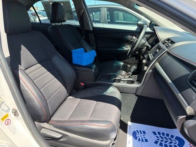 2017 Toyota Camry SE