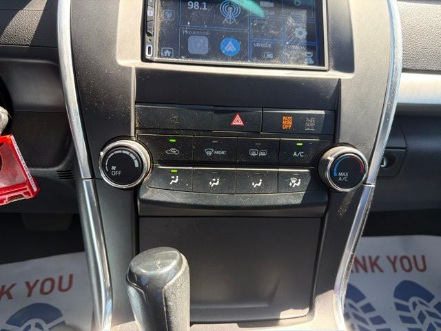 2017 Toyota Camry SE