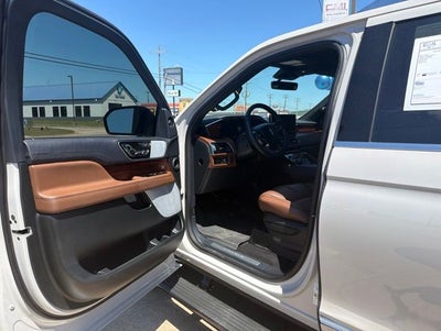2024 Lincoln Navigator L Reserve