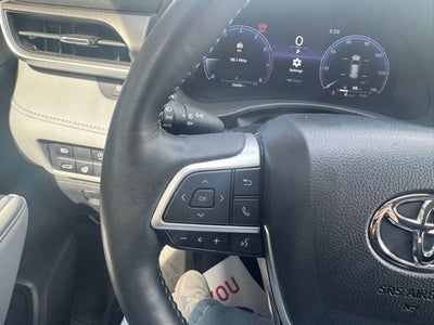 2023 Toyota Highlander XLE
