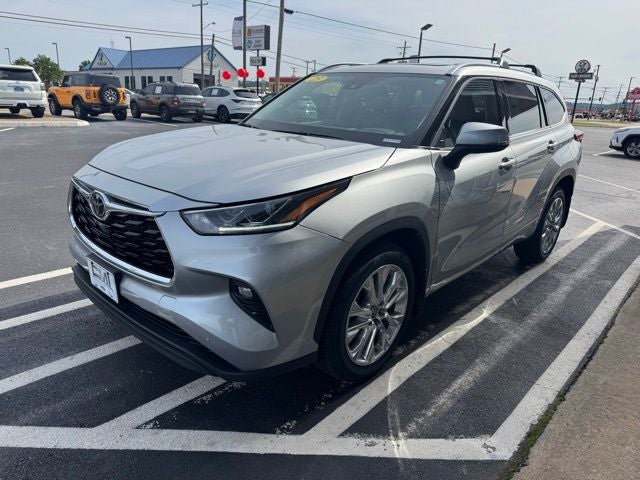 2023 Toyota Highlander XLE