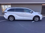 2023 Toyota Sienna XLE 8 Passenger