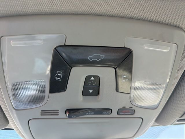 2019 Toyota Sienna L 7 Passenger