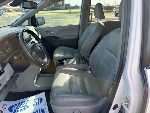 2019 Toyota Sienna L 7 Passenger