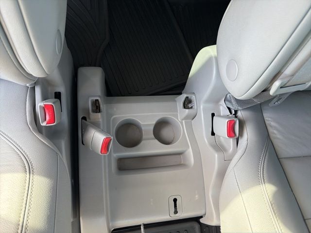 2019 Toyota Sienna L 7 Passenger