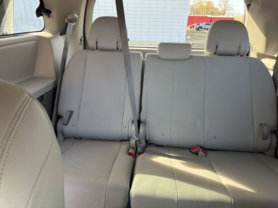 2019 Toyota Sienna L 7 Passenger