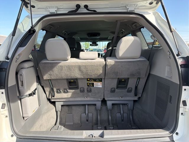 2019 Toyota Sienna L 7 Passenger