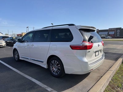 2019 Toyota Sienna L 7 Passenger