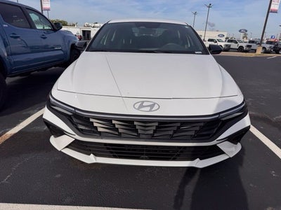 2025 Hyundai Elantra SEL Sport