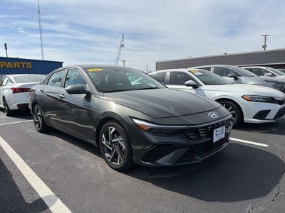 2024 Hyundai Elantra Limited