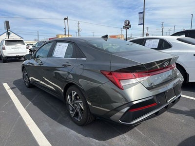 2024 Hyundai Elantra Limited