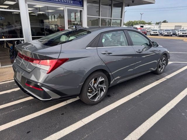 2025 Hyundai Elantra Limited